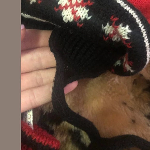 Children’s red black Scotty dog hat beanie gloves - Picture 6 of 6